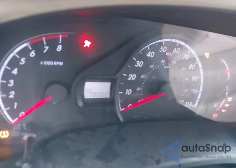 2011 Toyota Sienna Le z USA, uszkodzony, nr VIN 5TDKA3DC7BS005708